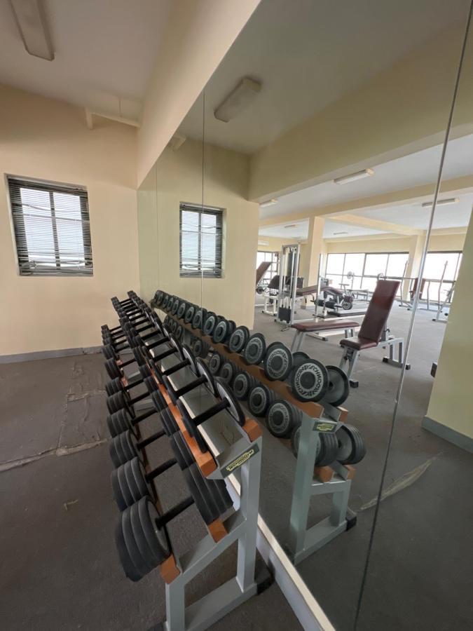 Al Abbas Tower Apartment Манама Екстериор снимка