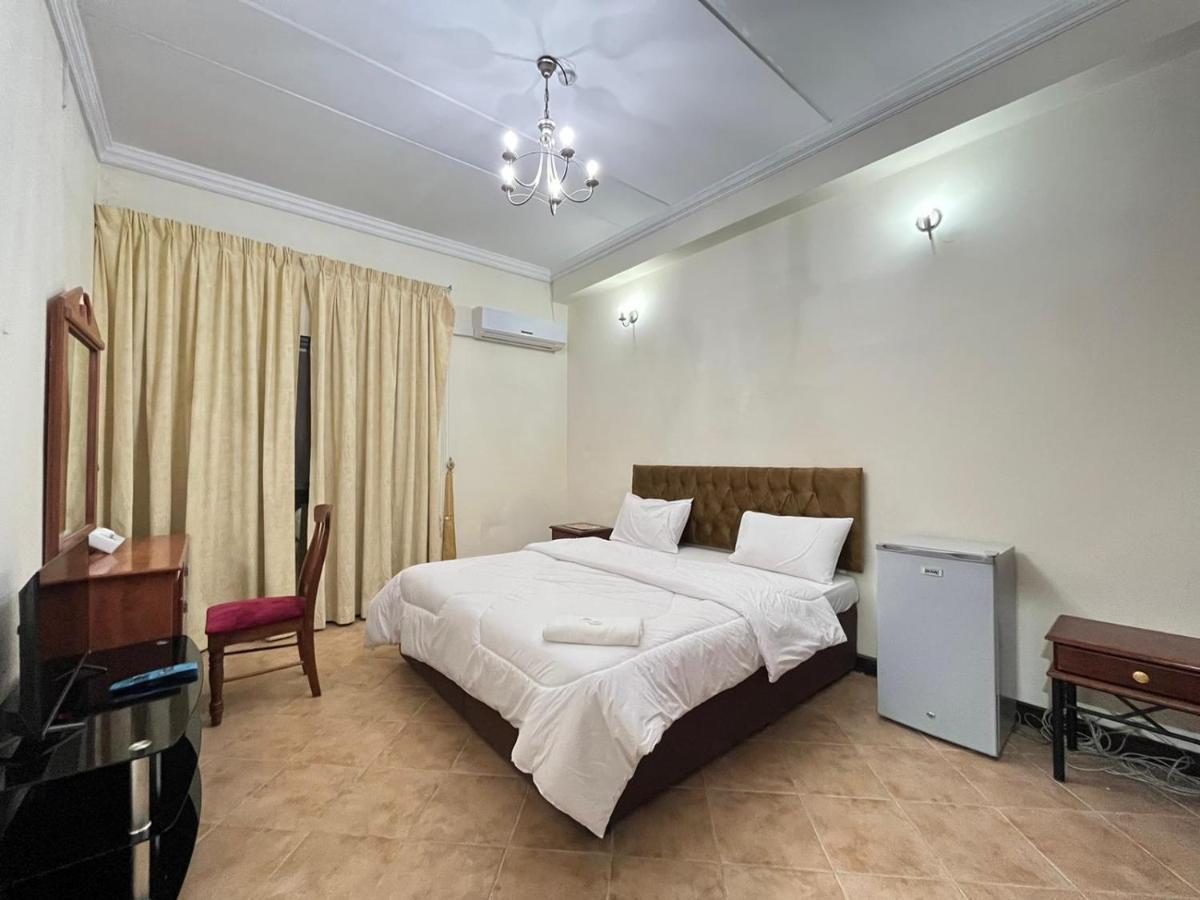 Al Abbas Tower Apartment Манама Екстериор снимка